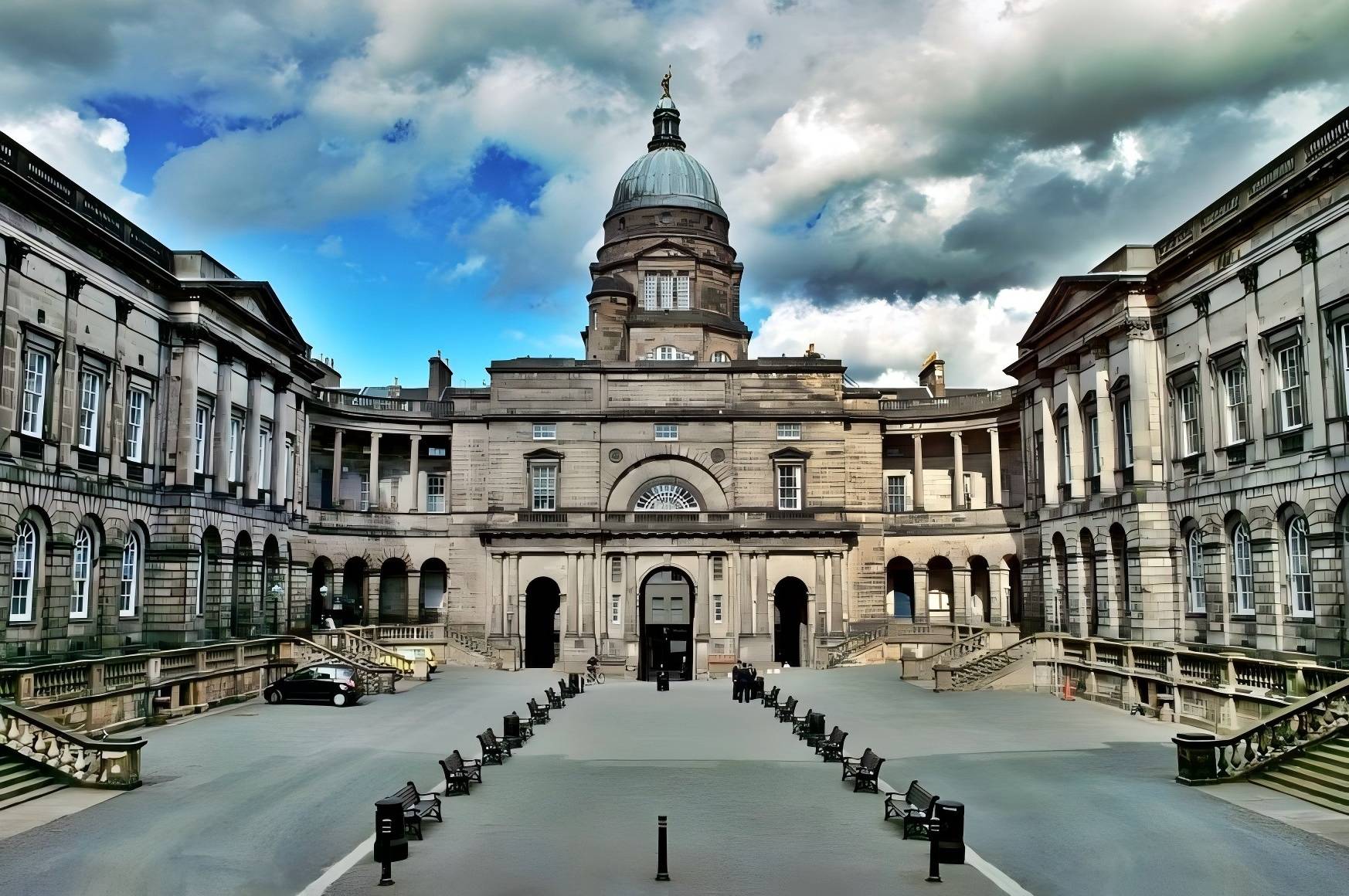 英国爱丁堡大学
