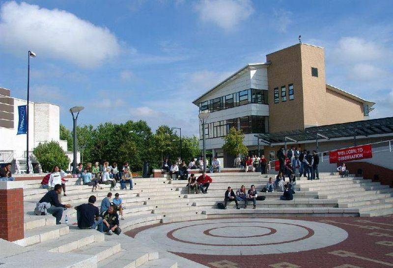 英国华威大学硕士